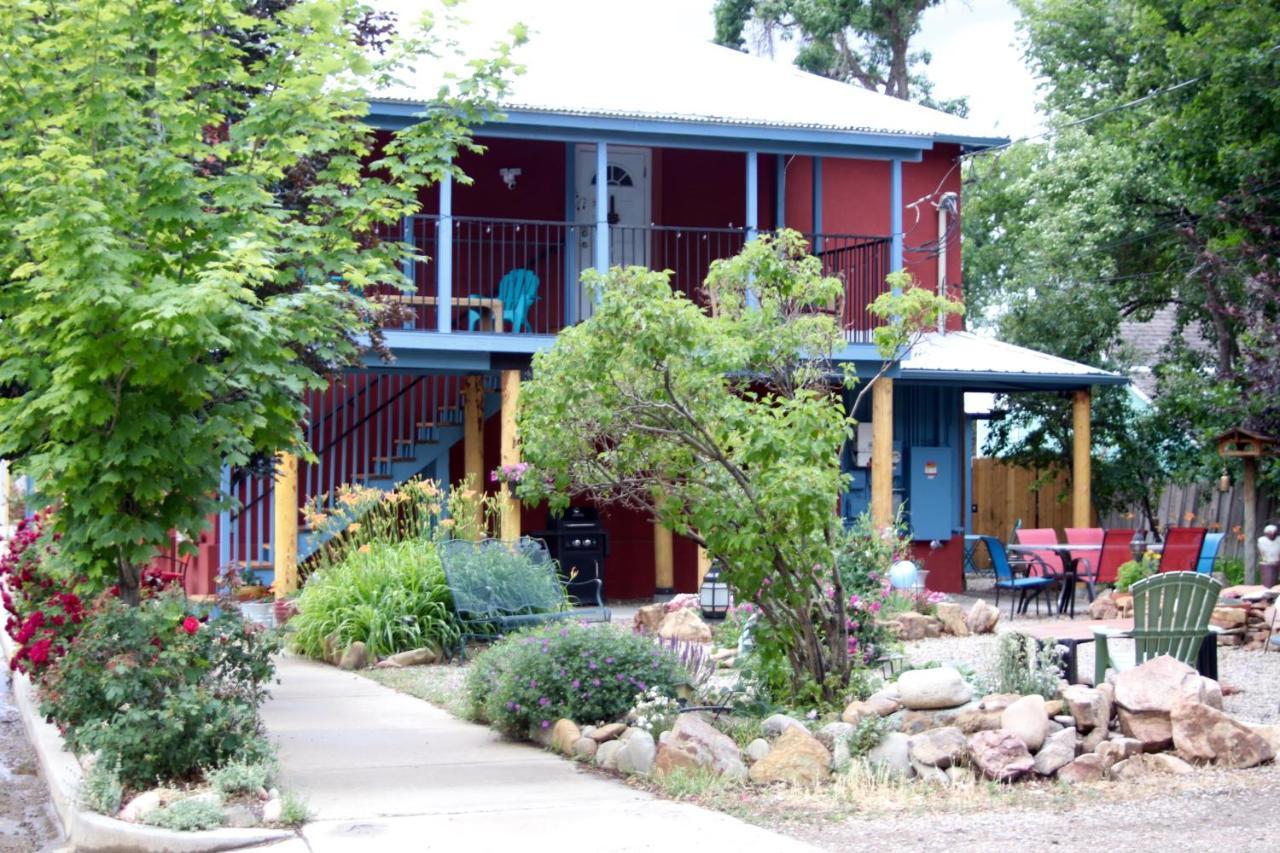 Mancos Inn Exterior photo